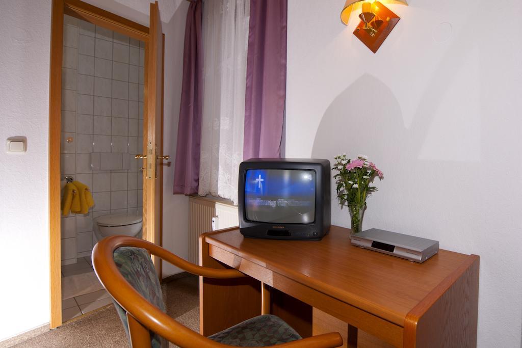 Pension Cafe Suzette Gotha Quarto foto